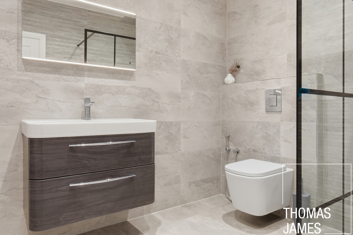 Eversley Crescent, London, N21, photo 17