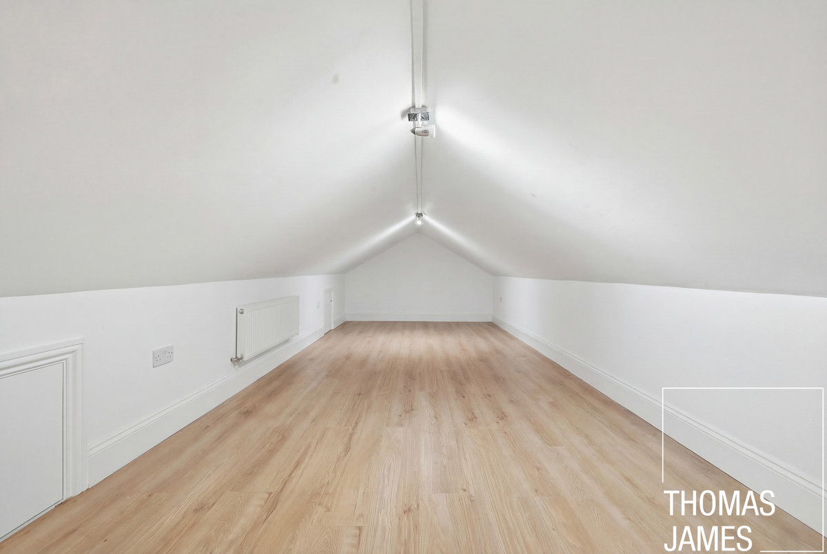 Eversley Crescent, London, N21, photo 23