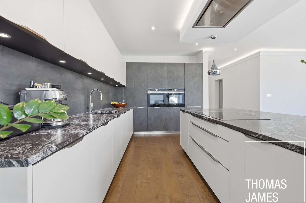Eversley Crescent, London, N21, photo 9