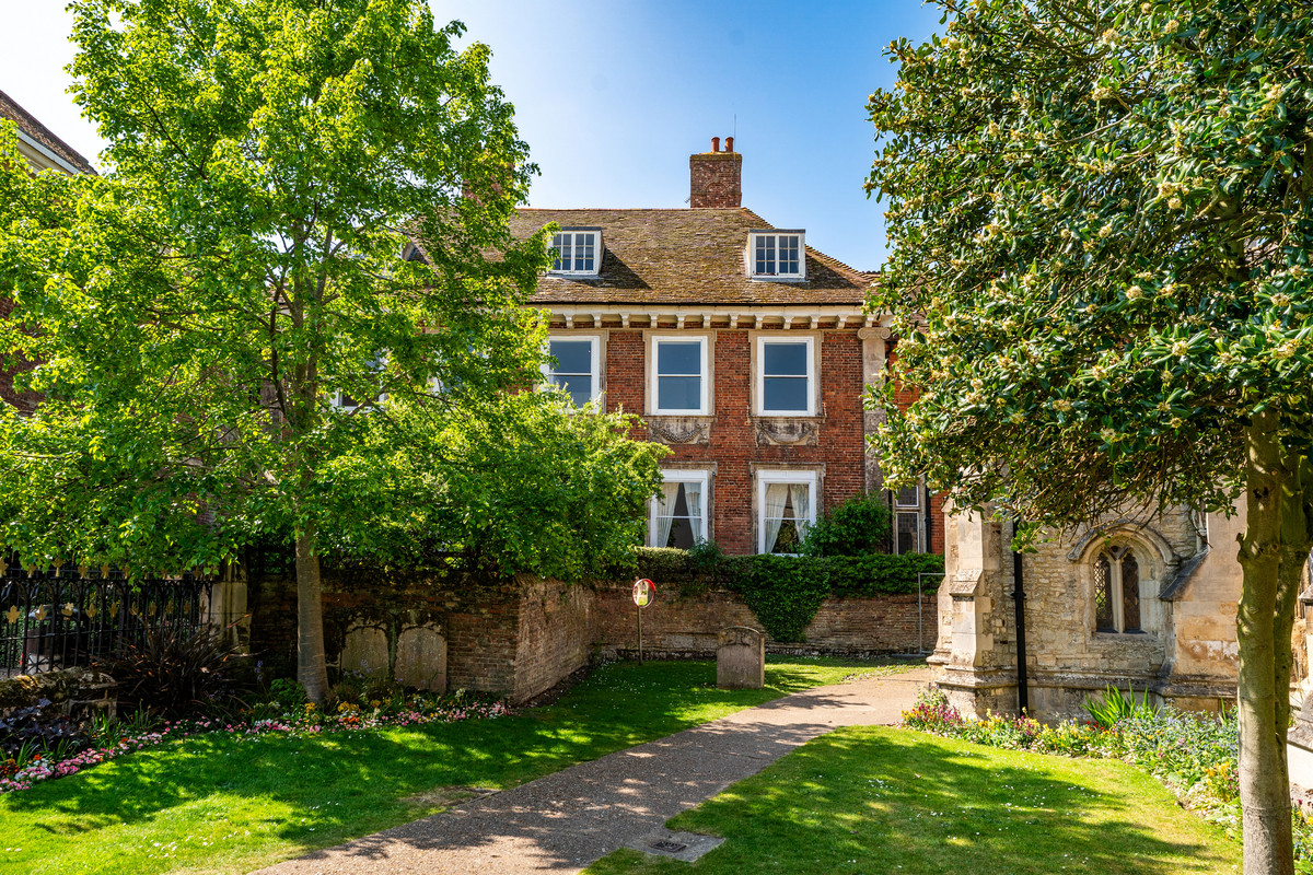 George Street, Huntingdon, PE29, photo 16
