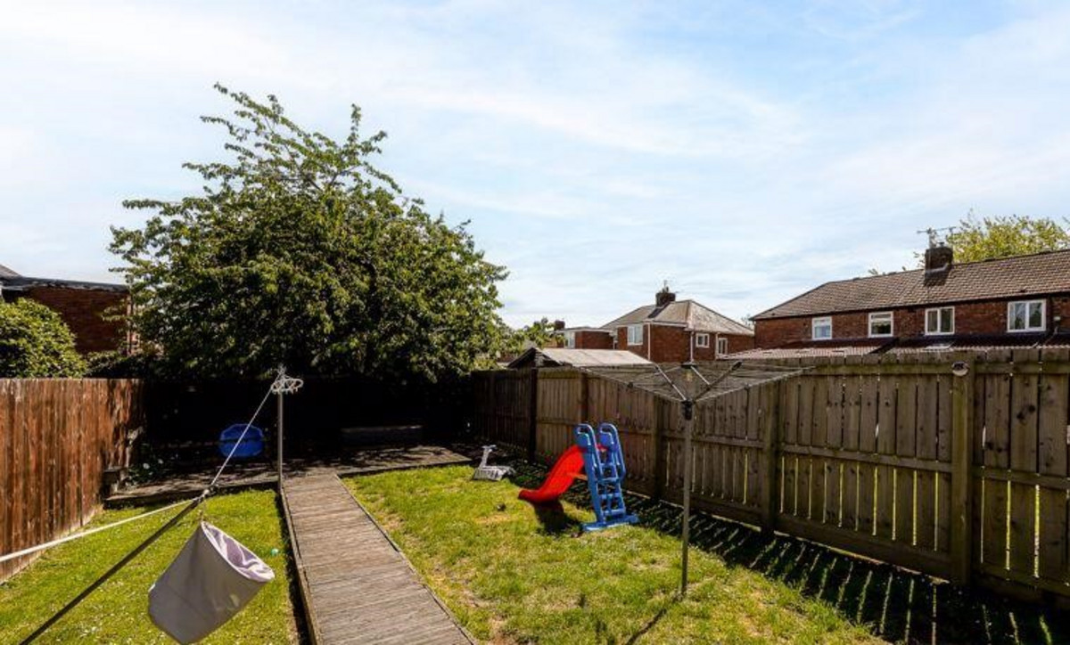 Ogle Grove, Jarrow, NE32, photo 13