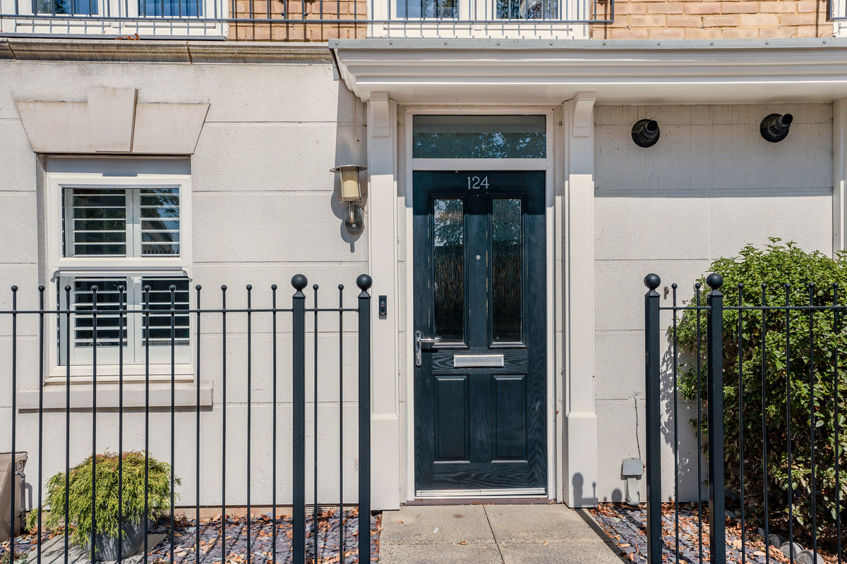 Parsonage Road, Horsham, RH12, photo 33
