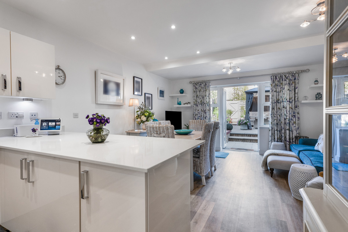 Parsonage Road, Horsham, RH12, photo 2