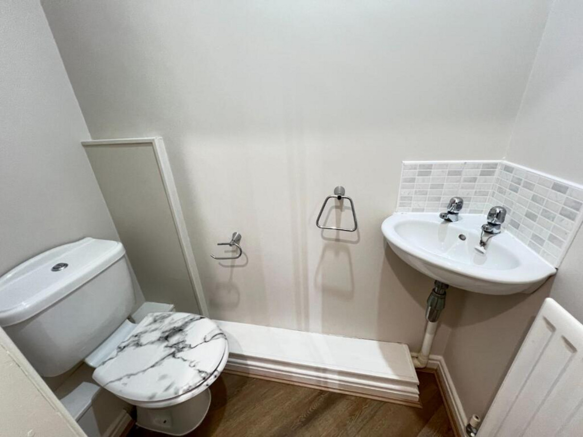 Claredon Court, Shildon, DL4, photo 8