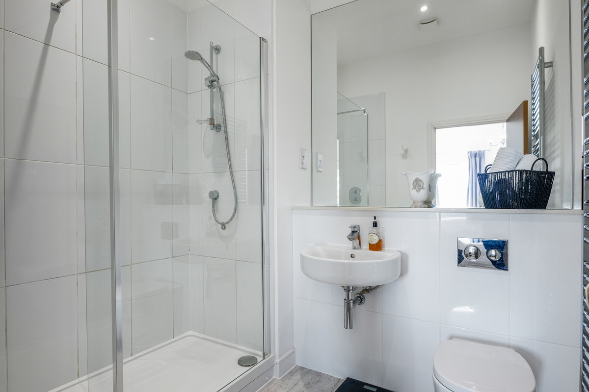 Parsonage Road, Horsham, RH12, photo 26