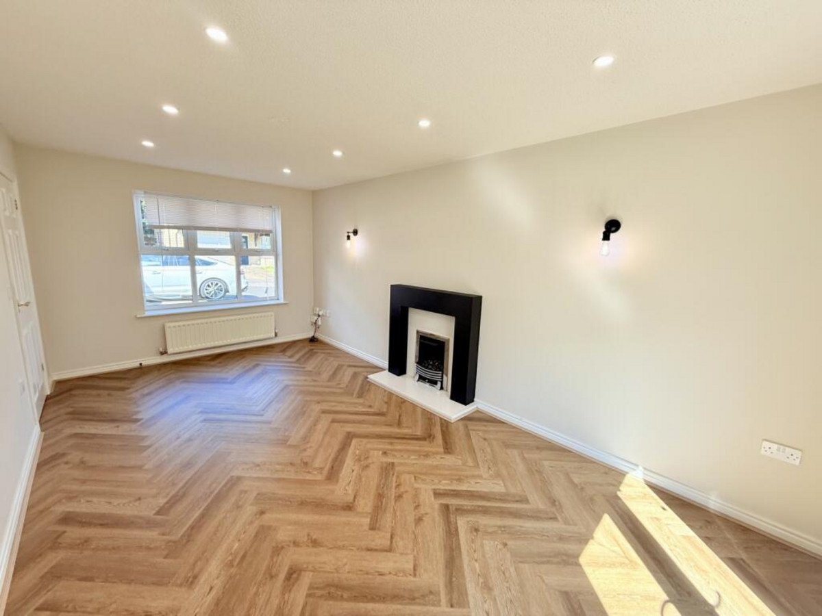 Claredon Court, Shildon, DL4, photo 2