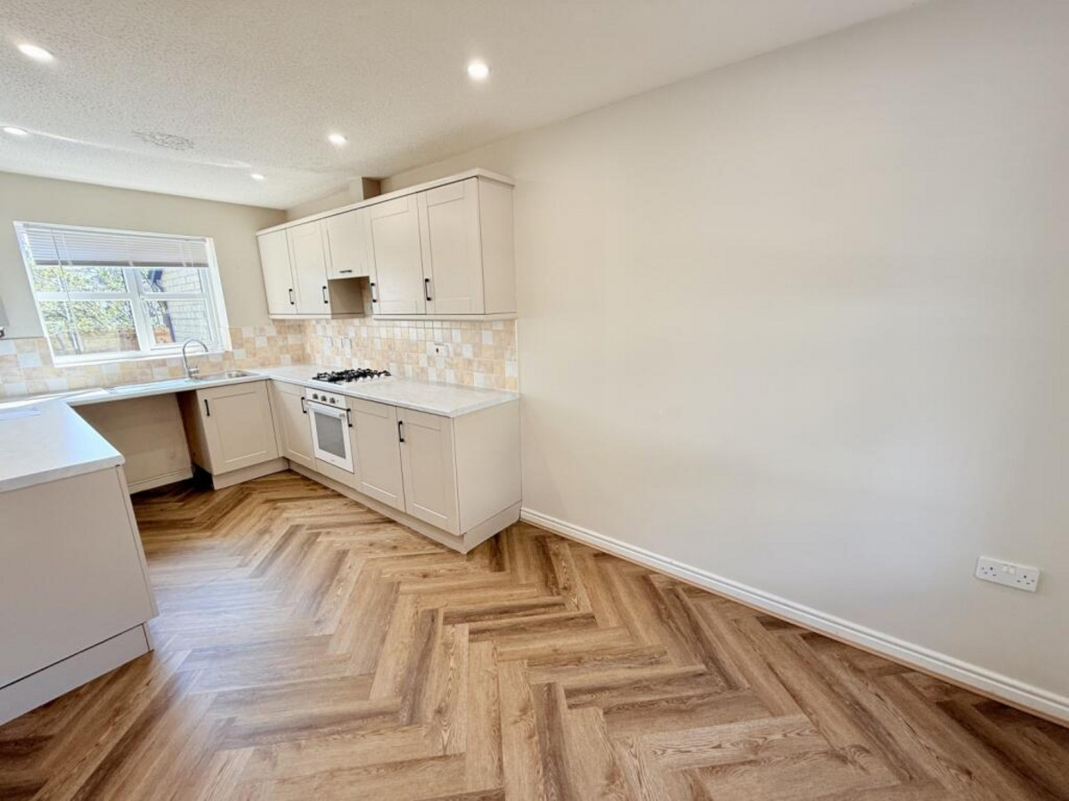 Claredon Court, Shildon, DL4, photo 6