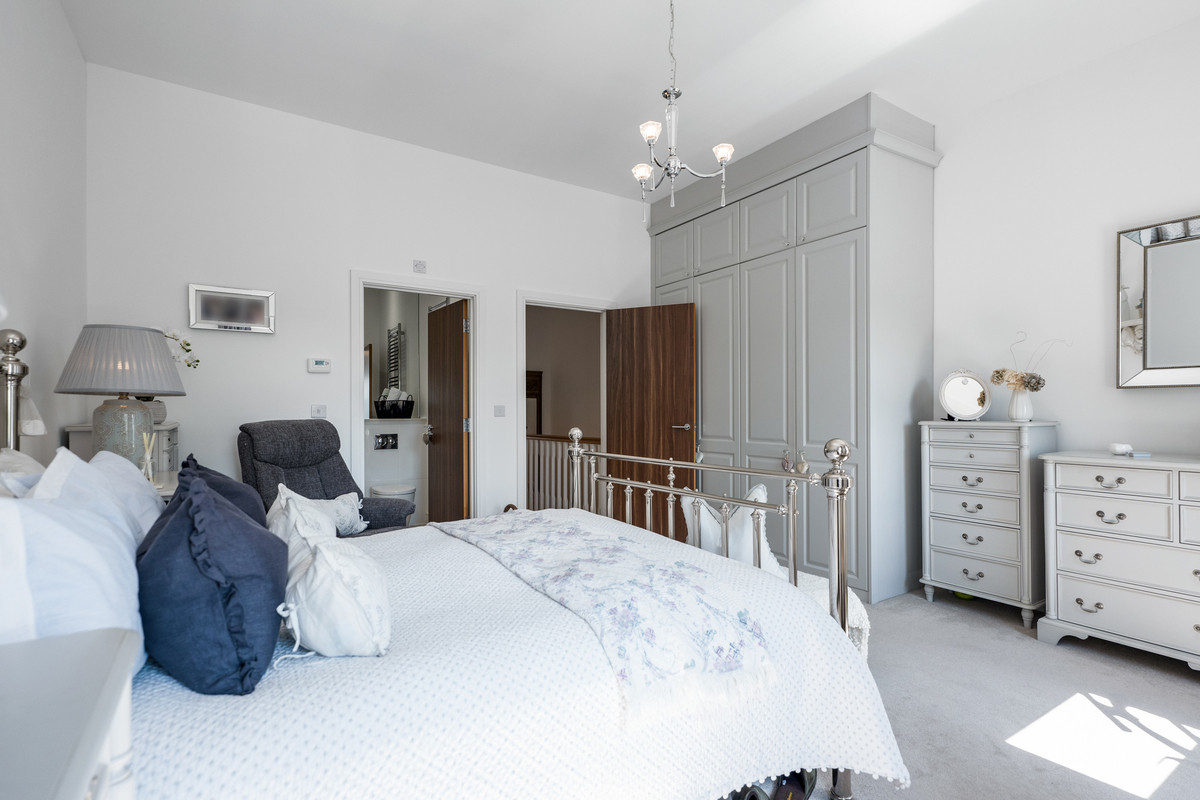 Parsonage Road, Horsham, RH12, photo 25