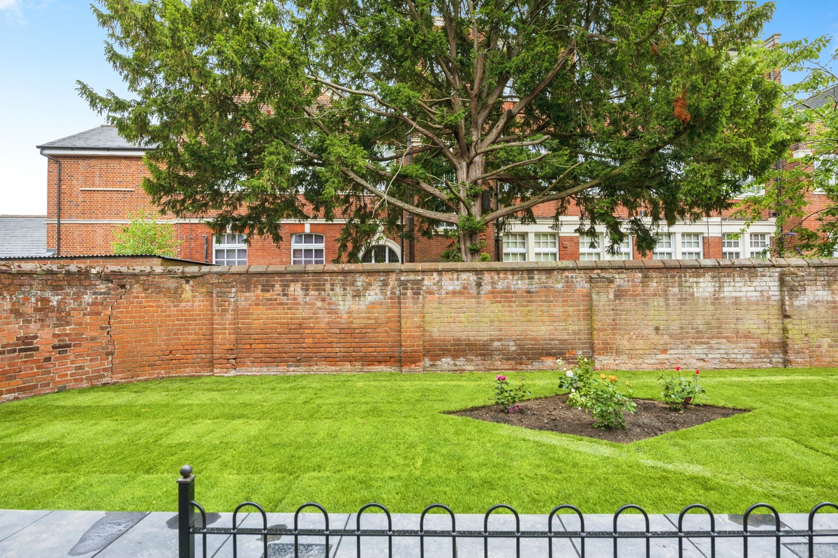 Pauls Court, Braintree, CM7, photo 6