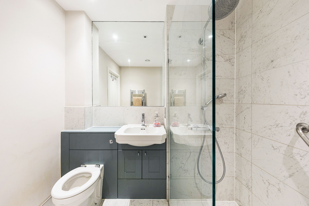 High Road, Loughton, IG10, photo 15