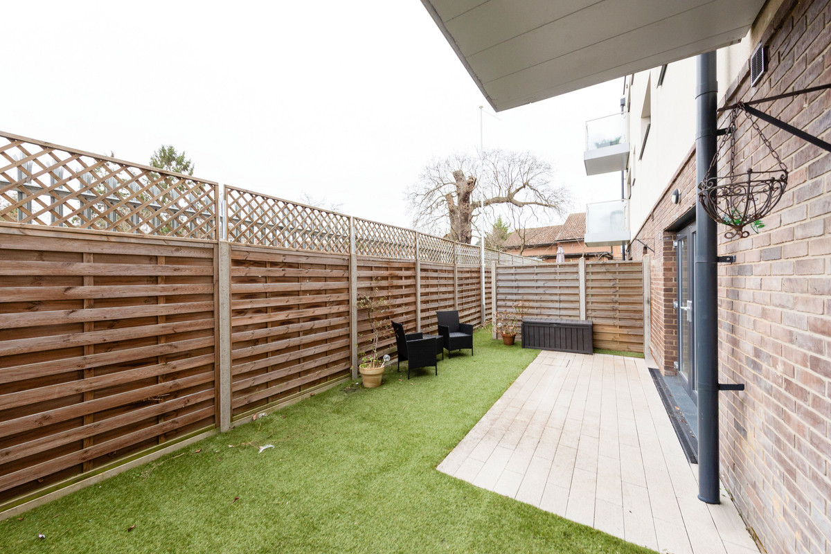 High Road, Loughton, IG10, photo 17