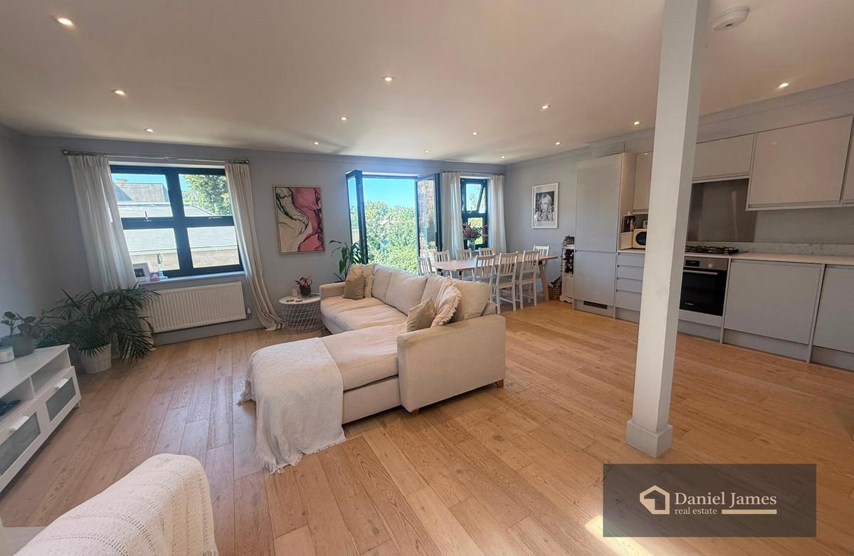 16A Beardell Street, London, SE19