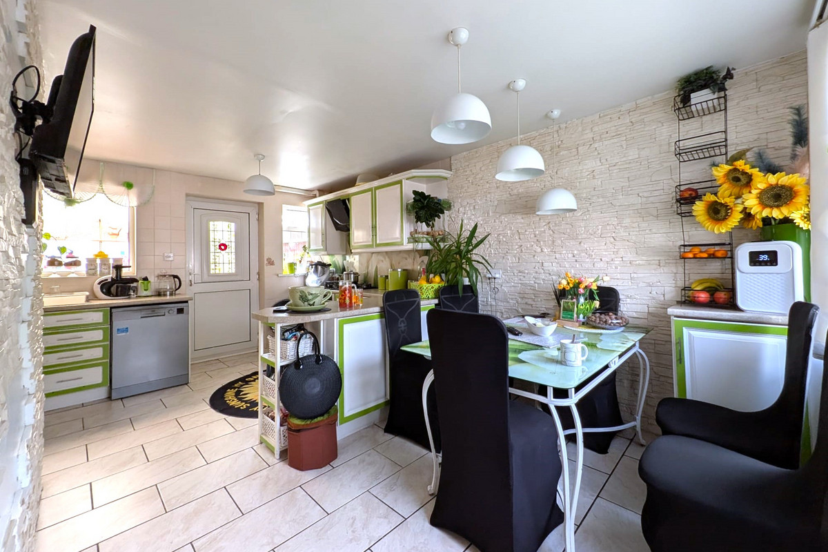 OXTON Close, Mansfield, NG19, photo 2