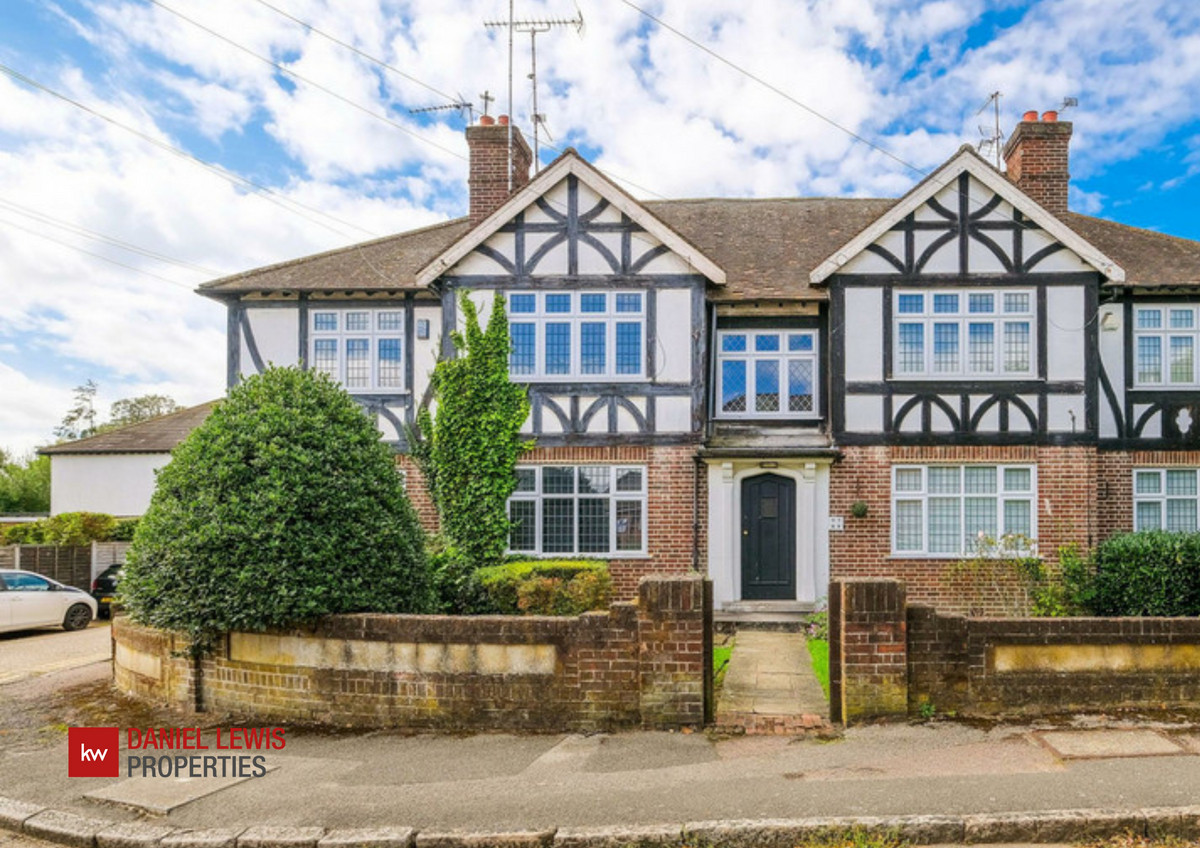 Algers Road, Loughton, IG10