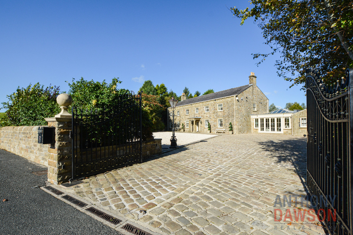 Cliviger Laithe Farmhouse, Red Lees Road, Burnley, BB10, photo 2