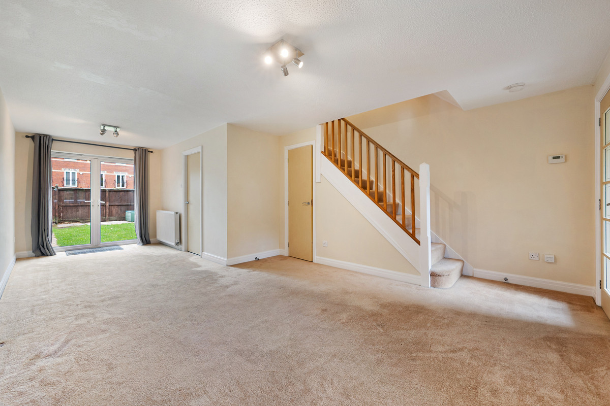 Pavilion Way, Macclesfield, SK10, photo 3