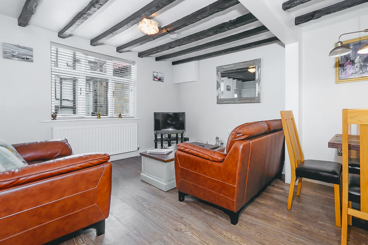 Ivy Cottage, Whitby, YO22, photo 4