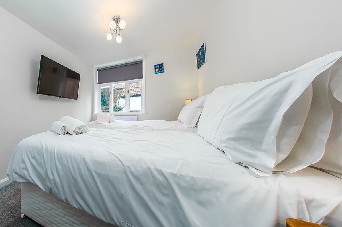 Ivy Cottage, Whitby, YO22, photo 15
