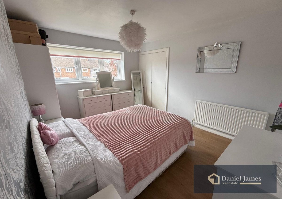 Hood Walk, Romford, RM7, photo 10