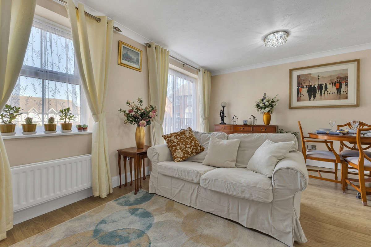 Cameron Square, Mitcham, CR4, photo 27