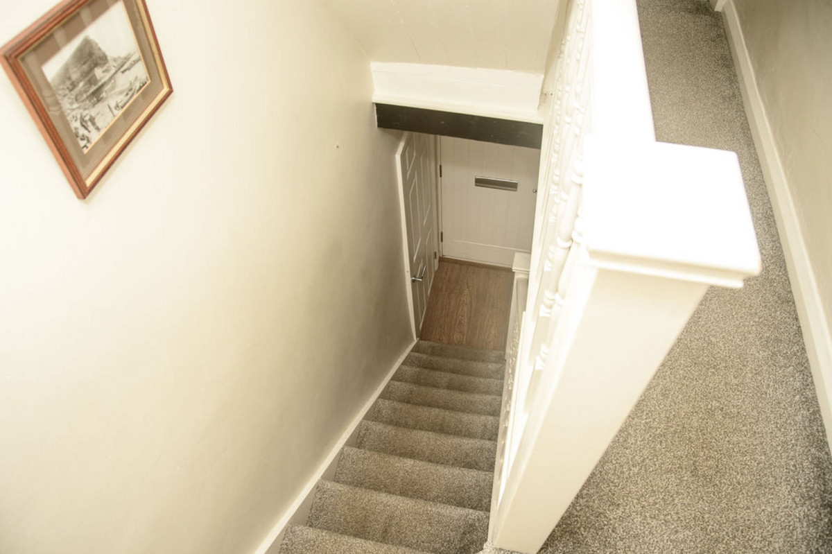 Ivy Cottage, Whitby, YO22, photo 32
