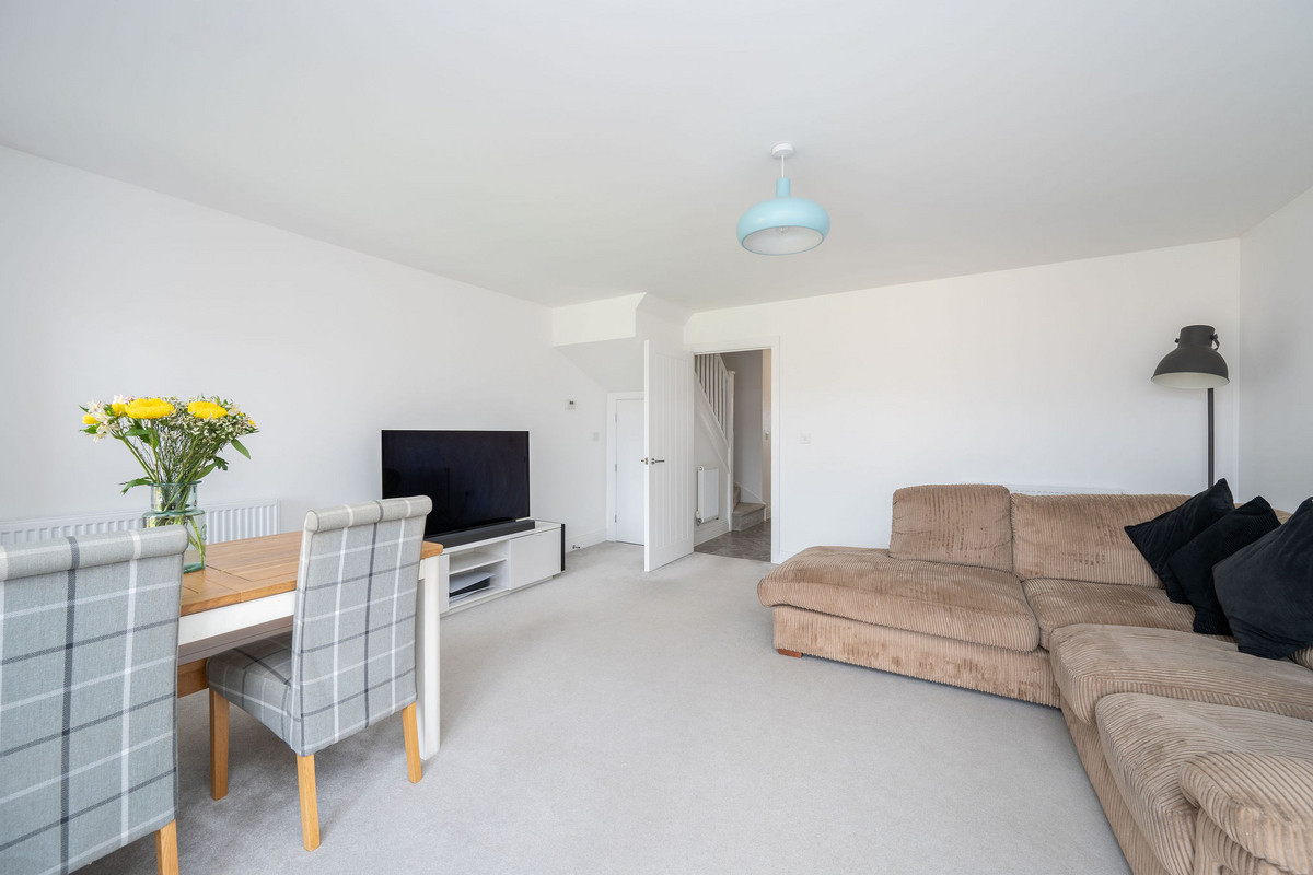 Tern Avenue, Horsham, RH12, photo 7