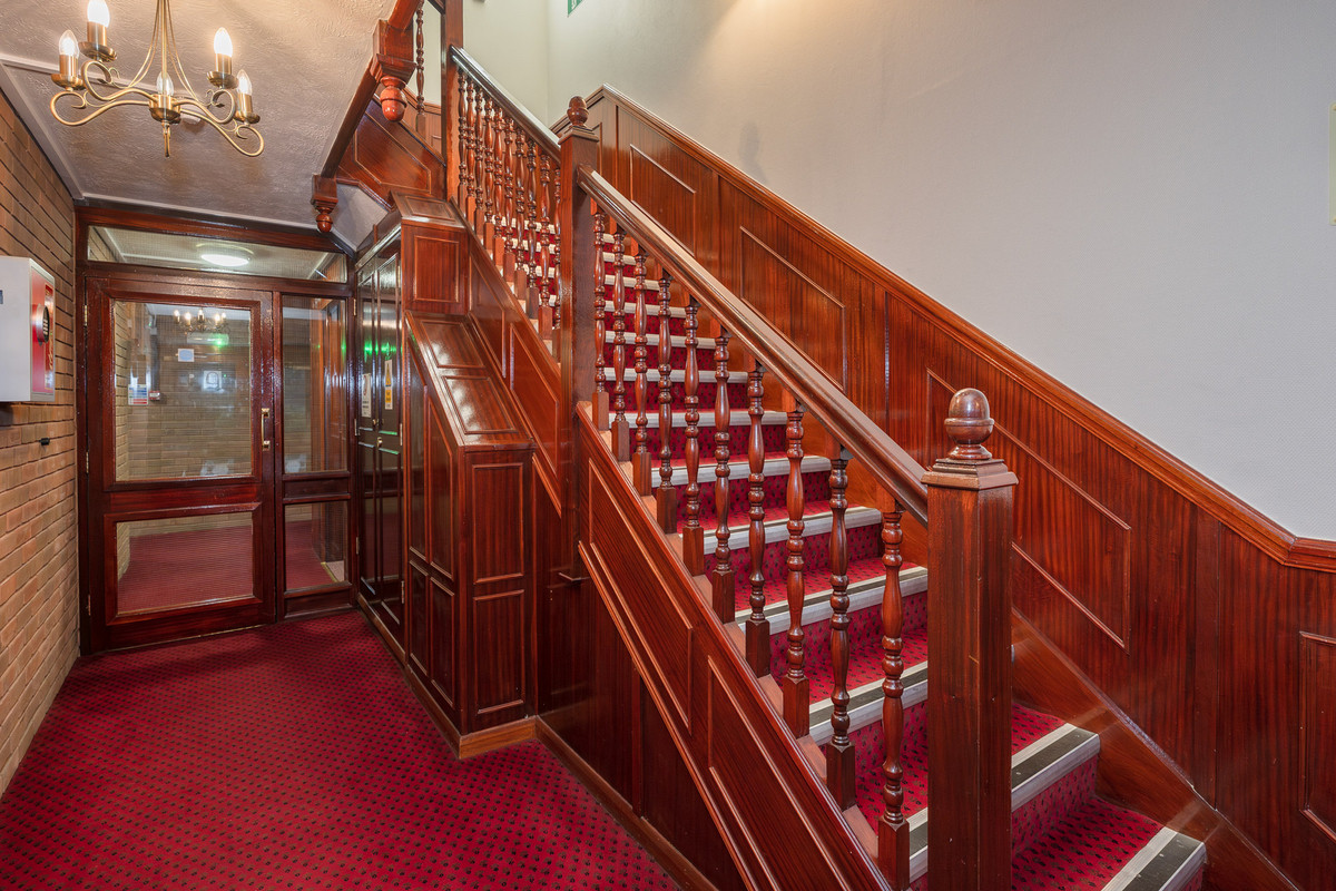Tulip Court, Horsham, RH12, photo 13