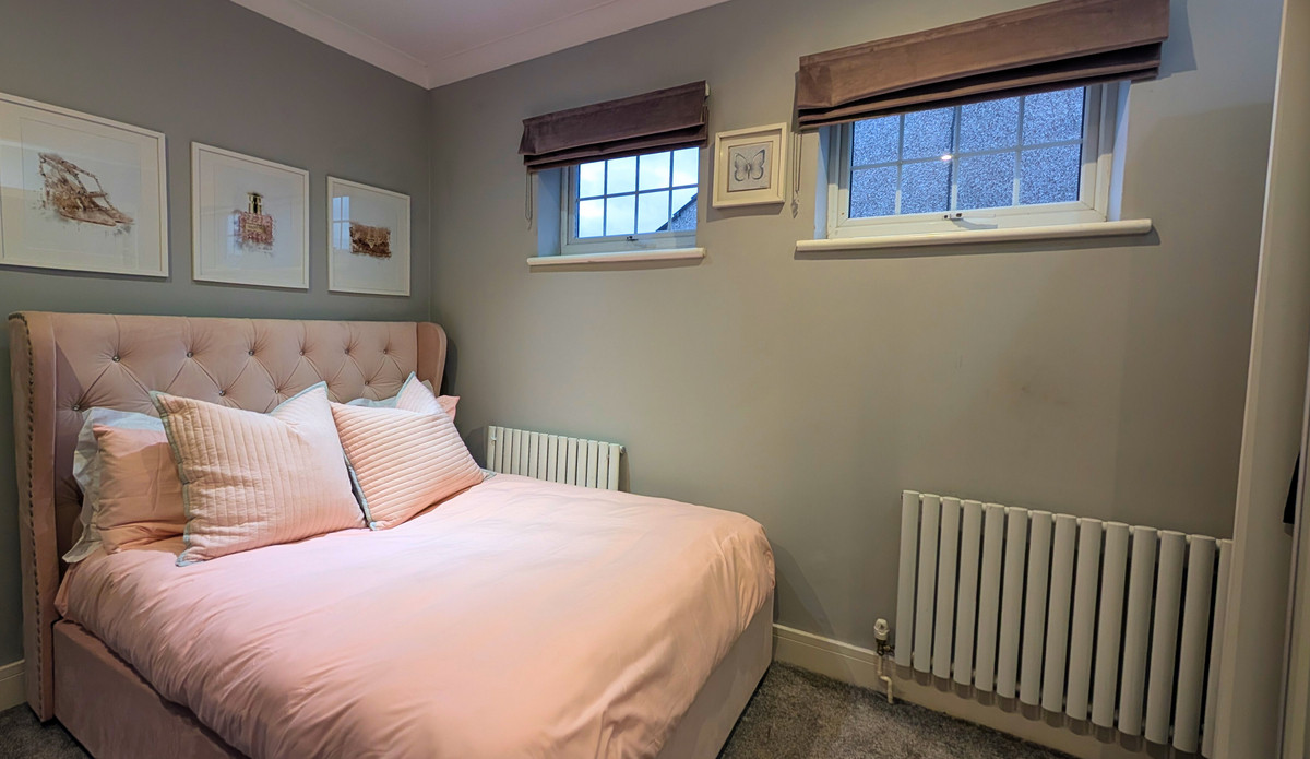 Clockhouse Lane, Grays, RM16, photo 11