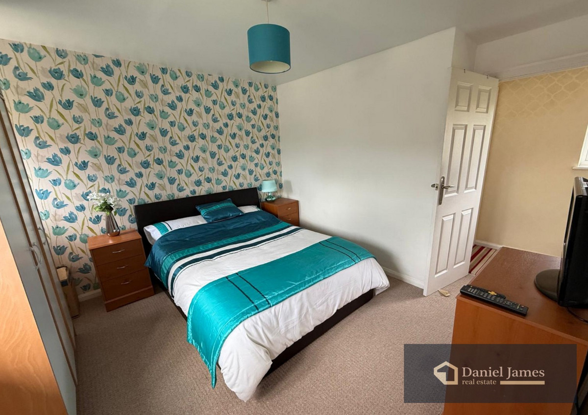 Hood Walk, Romford, RM7, photo 11