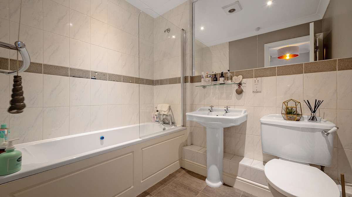 Jordan Close, Saffron Walden, CB11, photo 10