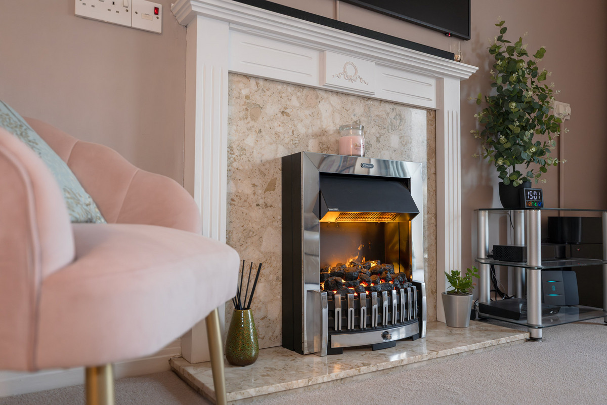 Tulip Court, Horsham, RH12, photo 6