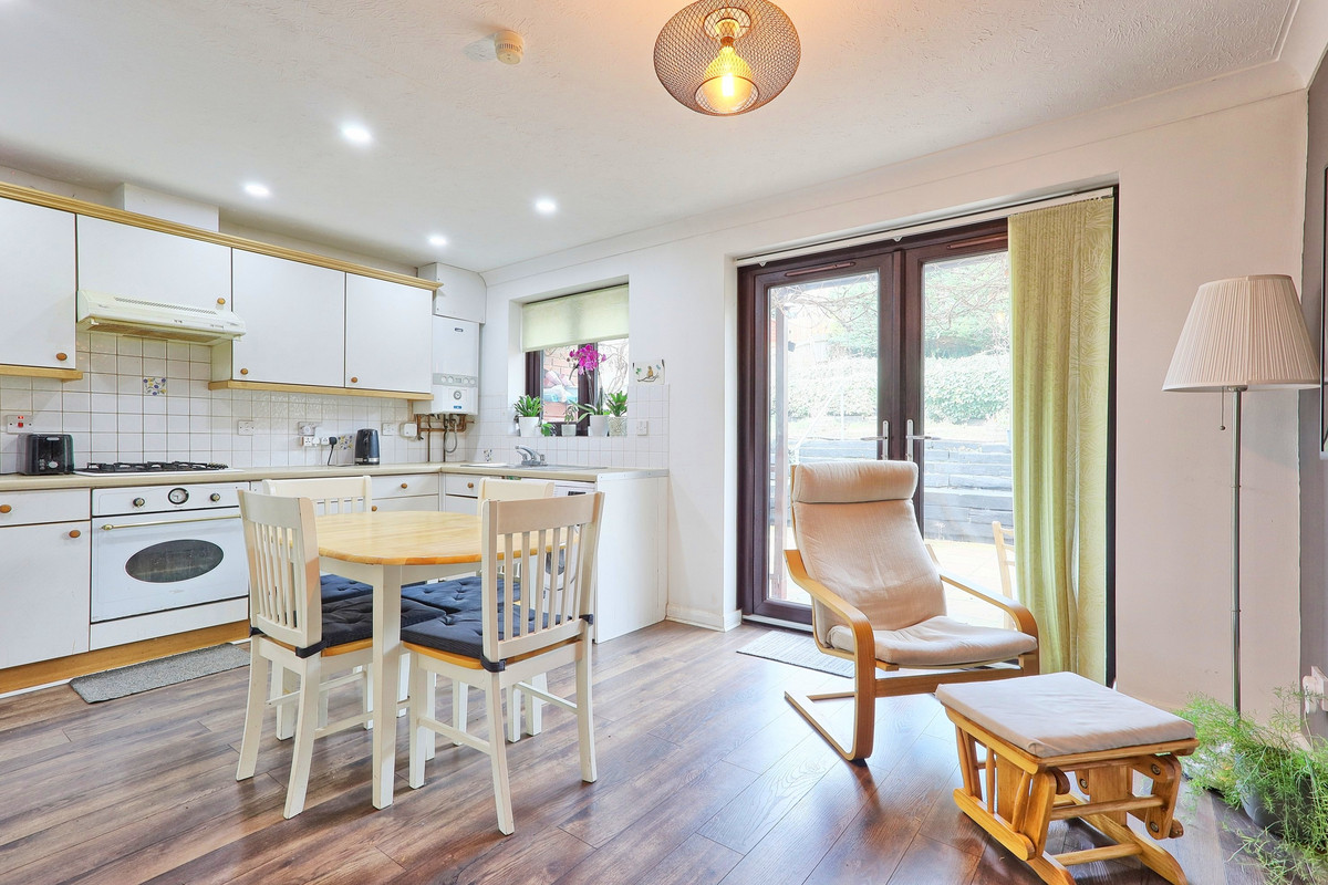 Downs Grove, Basildon, SS16, photo 4