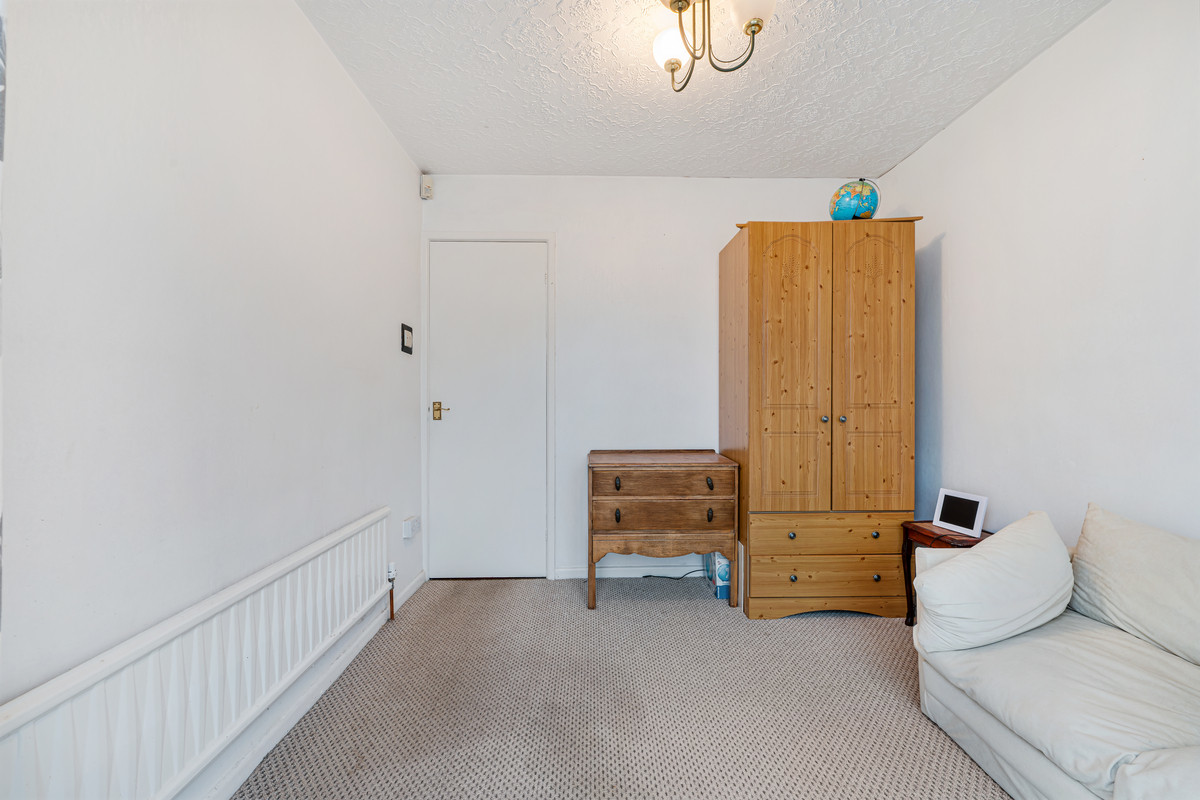 Eastleigh Road, Heald Green, SK8, photo 9