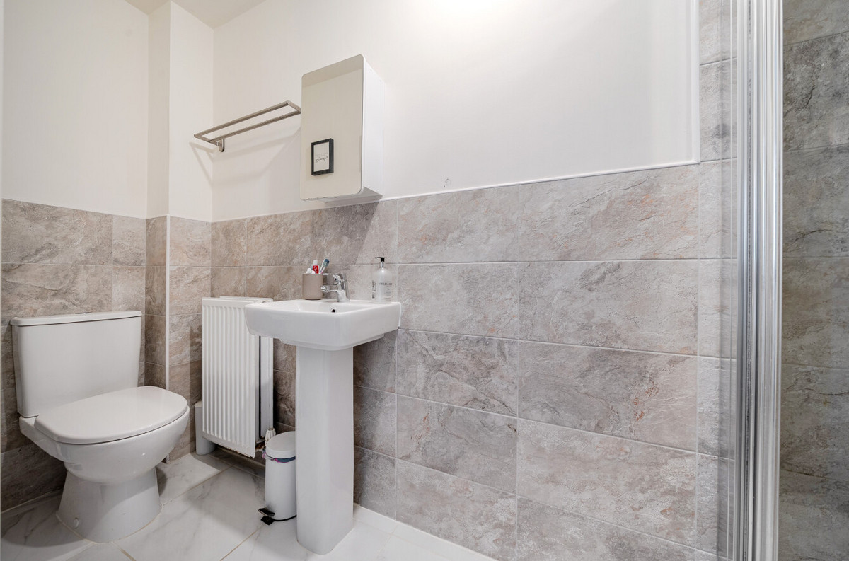 Abbot Road, Burton-on-Trent, DE13, photo 14