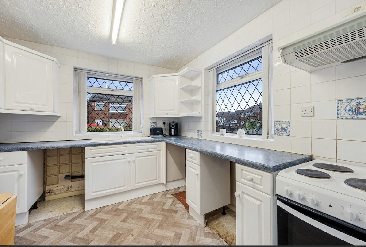 Eastleigh Road, Heald Green, SK8, photo 6