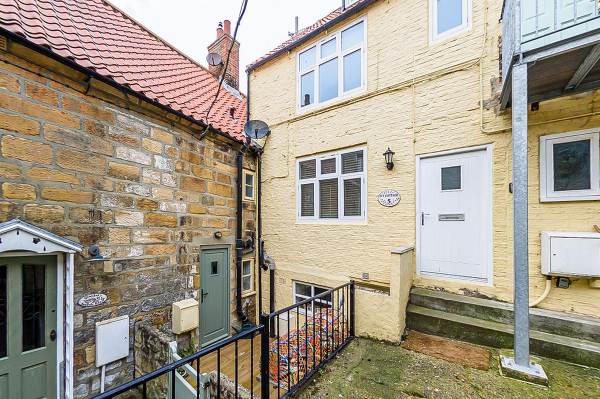 Ivy Cottage, Whitby, YO22, photo 36