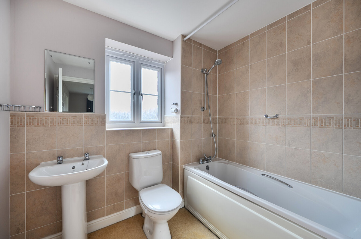 Stonefield Court, Frome, BA11, photo 12