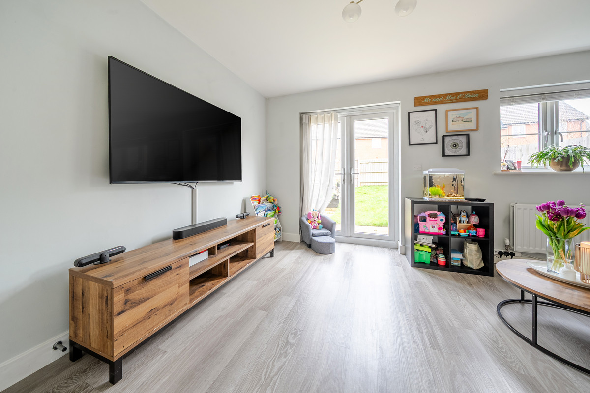 Lambert Way, Royston, SG8, photo 2