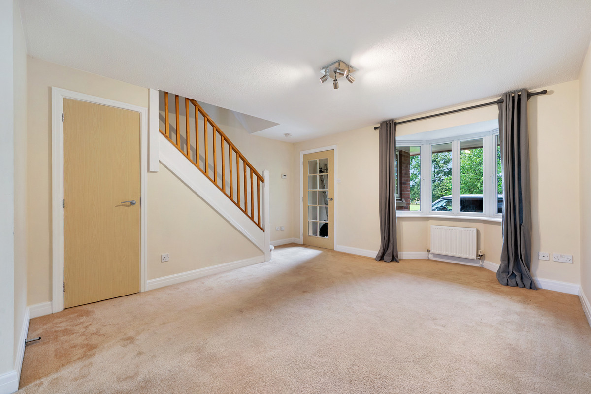 Pavilion Way, Macclesfield, SK10, photo 2