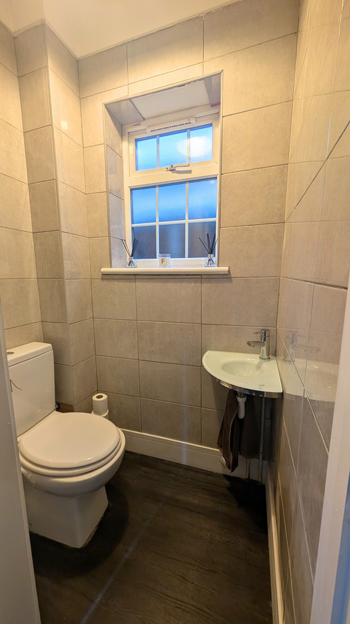 Clockhouse Lane, Grays, RM16, photo 8