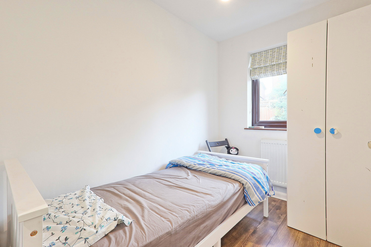 Downs Grove, Basildon, SS16, photo 18