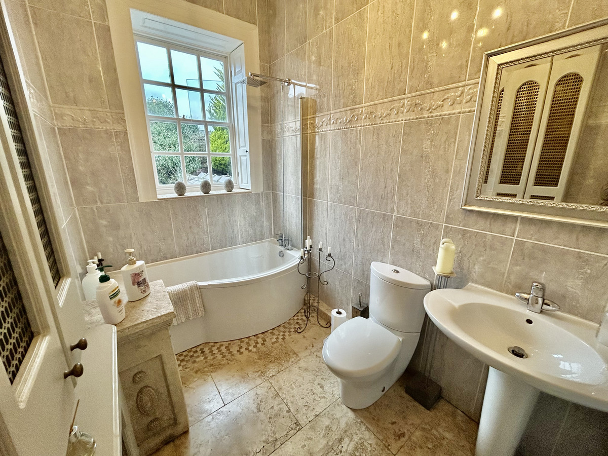 St. Annes Court, Durham, DH1, photo 8