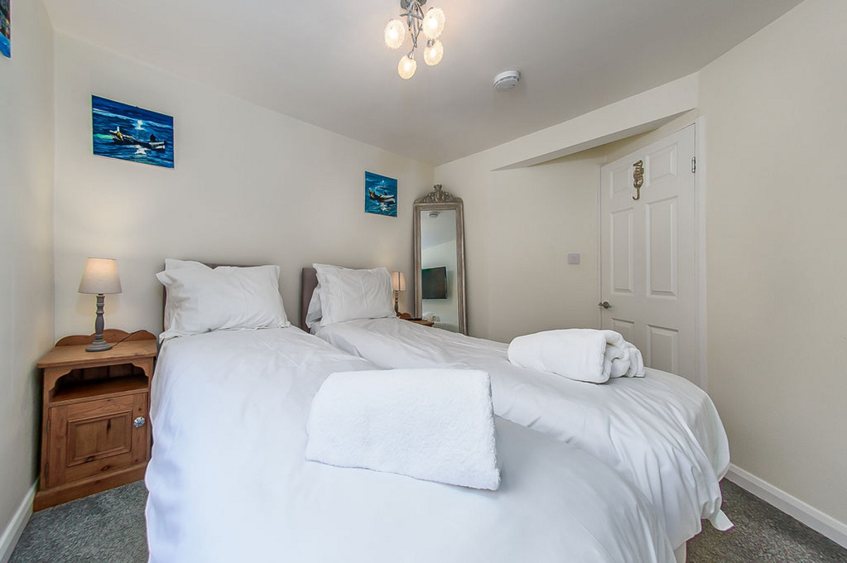 Ivy Cottage, Whitby, YO22, photo 16