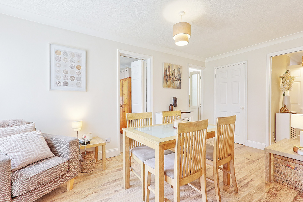 Vermont Close, Basildon, SS13, photo 5