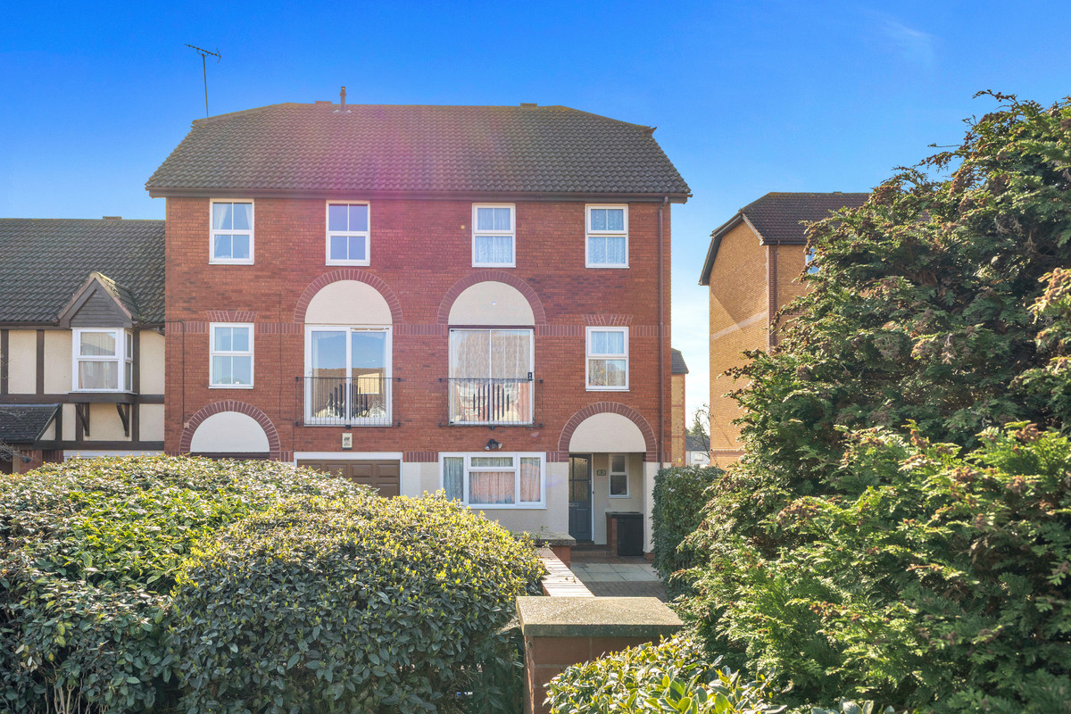 Cameron Square, Mitcham, CR4, photo 5