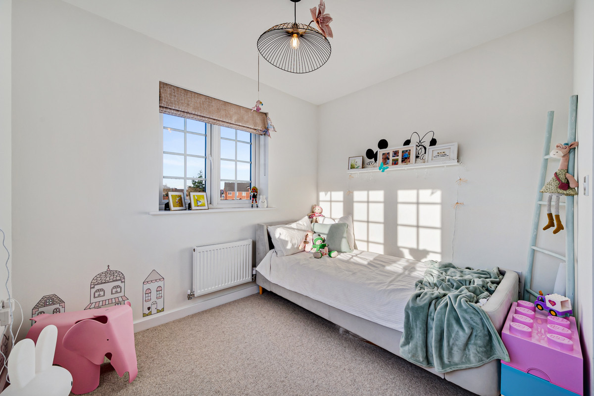 Featherstone Crescent, Cheadle, SK8, photo 15