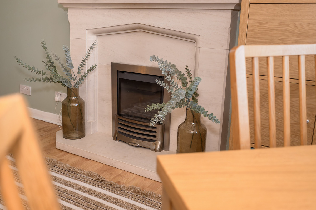 Sycamore Avenue, Horsham, RH12, photo 6