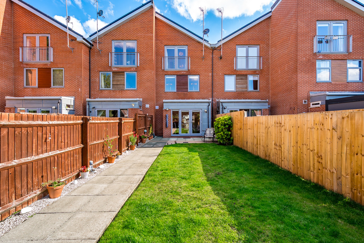Belmont Road, Gatley, SK8, photo 16