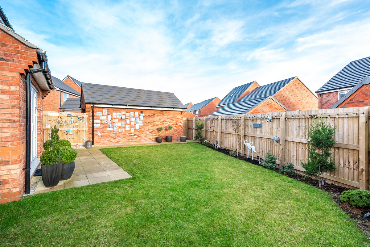 Featherstone Crescent, Cheadle, SK8, photo 23