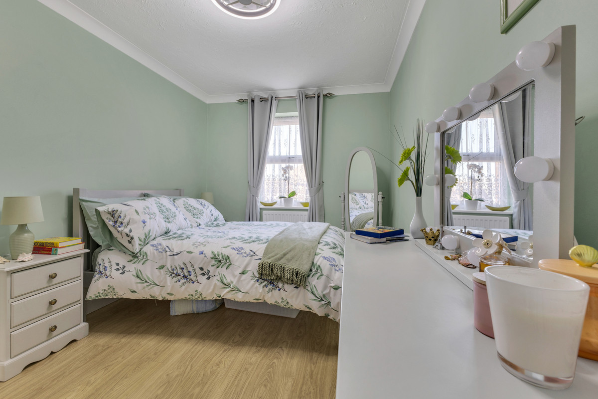 Cameron Square, Mitcham, CR4, photo 12